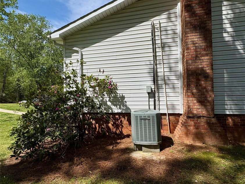 1130 Pinebrook Avenue, Valdese, NC 28690.  MLS# CAR4251674, YatesRealty ID 19010. 