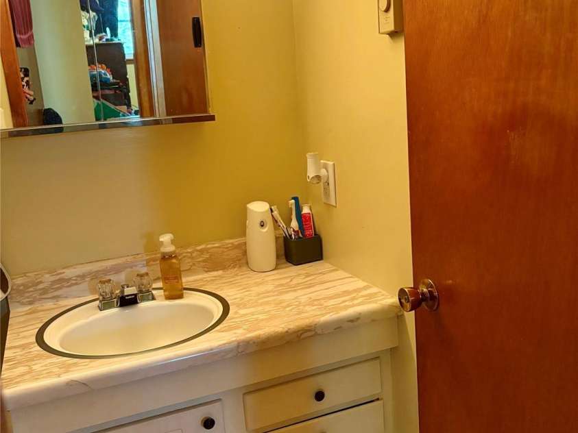 1130 Pinebrook Avenue, Valdese, NC 28690.  MLS# CAR4251674, YatesRealty ID 19010. 
