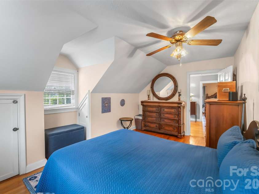 9 Crescent Drive, Marion, NC 28752.  MLS# CAR4370205, YatesRealty ID 19010. Bedroom #2 with cozy nook