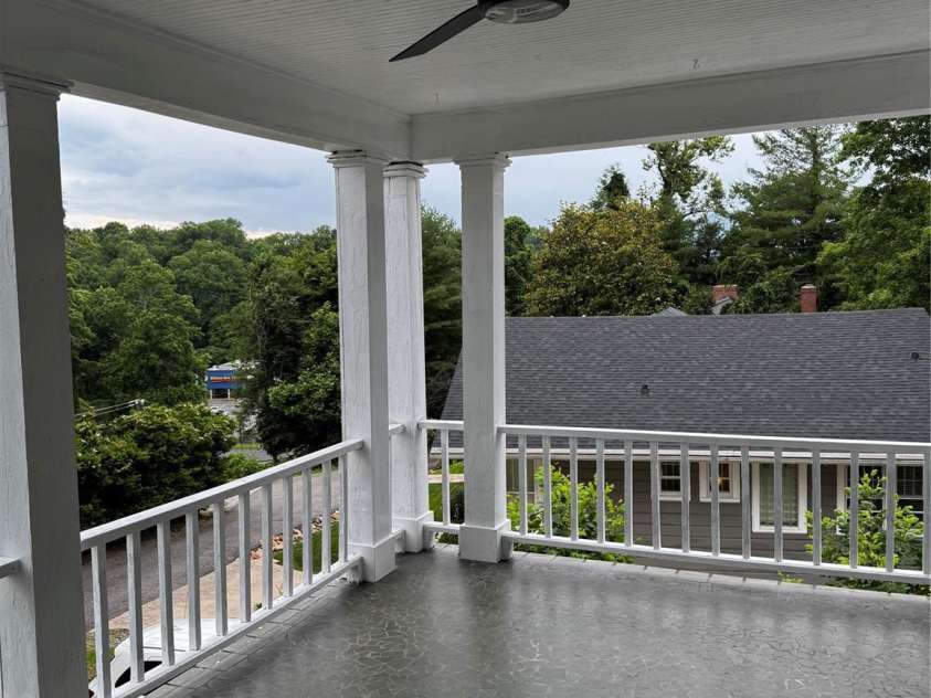 9 Crescent Drive, Marion, NC 28752.  MLS# CAR4370205, YatesRealty ID 19010. Side porch