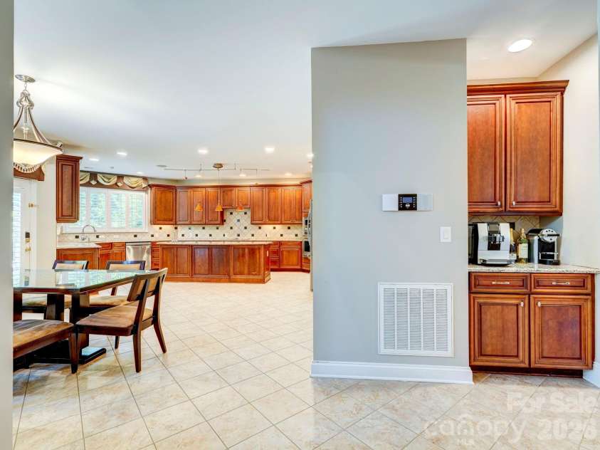 725 Wild Berry Court, Waxhaw, NC 28173.  MLS# CAR4367605, YatesRealty ID 19011. 
