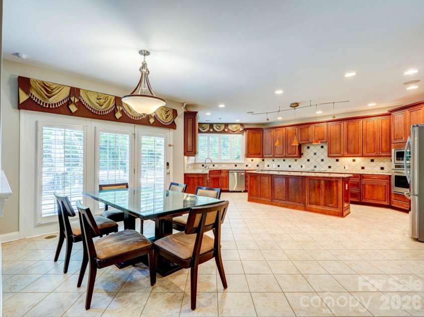 725 Wild Berry Court, Waxhaw, NC 28173.  MLS# CAR4367605, YatesRealty ID 19011. 