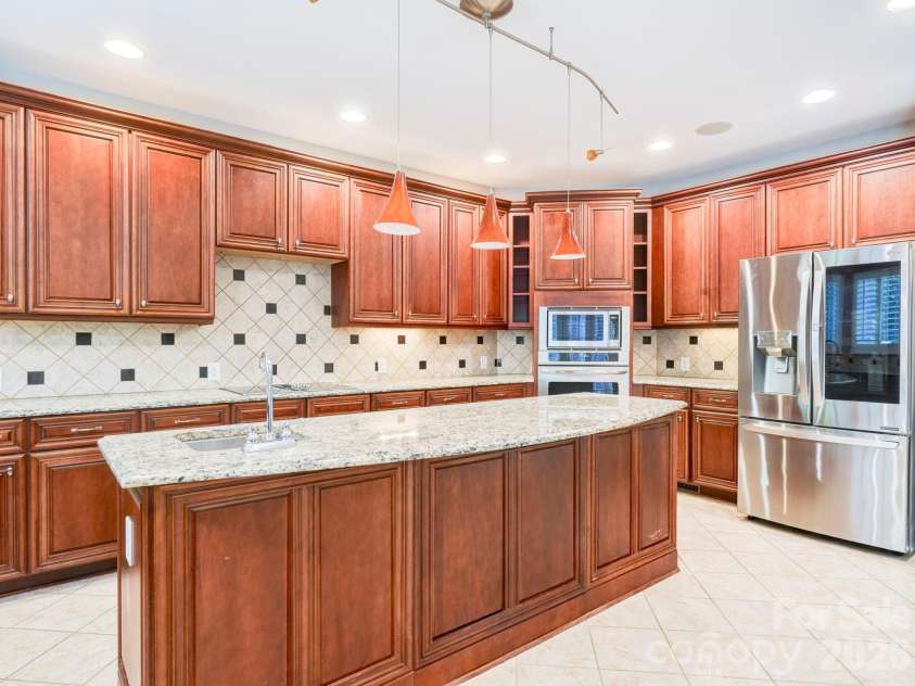 725 Wild Berry Court, Waxhaw, NC 28173.  MLS# CAR4367605, YatesRealty ID 19011. 
