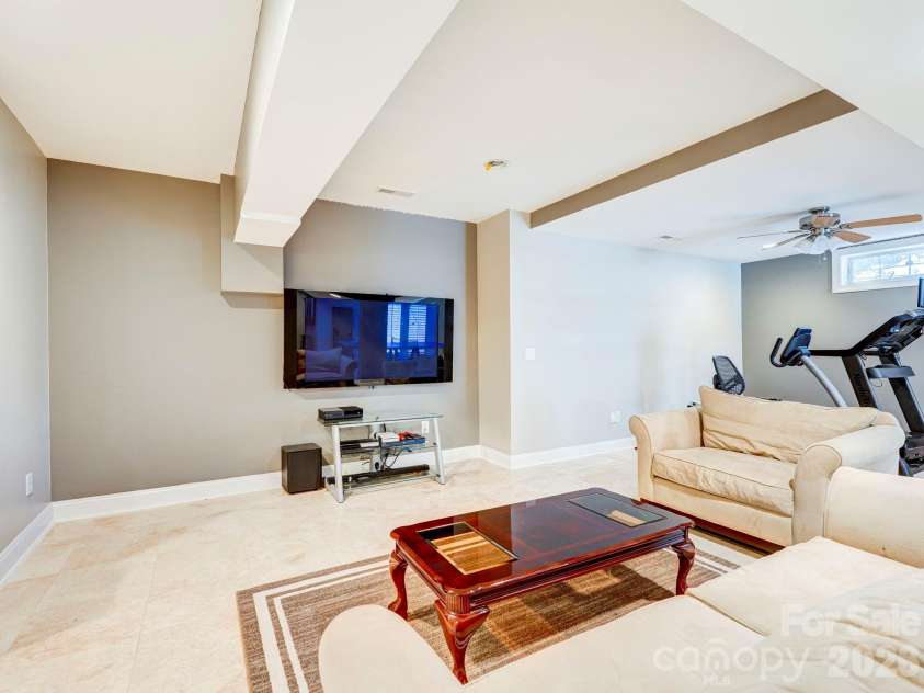 725 Wild Berry Court, Waxhaw, NC 28173.  MLS# CAR4367605, YatesRealty ID 19011. 