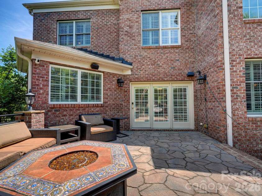 725 Wild Berry Court, Waxhaw, NC 28173.  MLS# CAR4367605, YatesRealty ID 19011. 