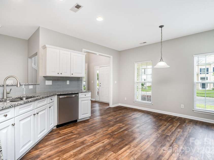 6922 Cascade Dream Court, Huntersville, NC 28078.  MLS# CAR4263883, YatesRealty ID 19012. 