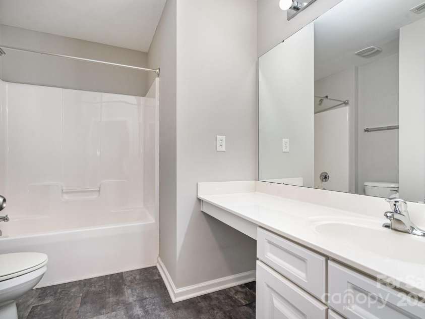6922 Cascade Dream Court, Huntersville, NC 28078.  MLS# CAR4263883, YatesRealty ID 19012. 