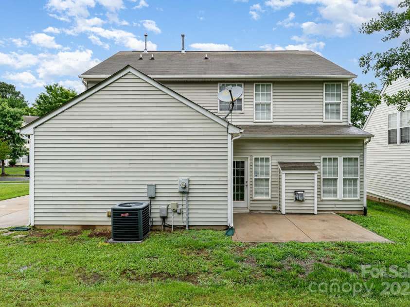6922 Cascade Dream Court, Huntersville, NC 28078.  MLS# CAR4263883, YatesRealty ID 19012. 