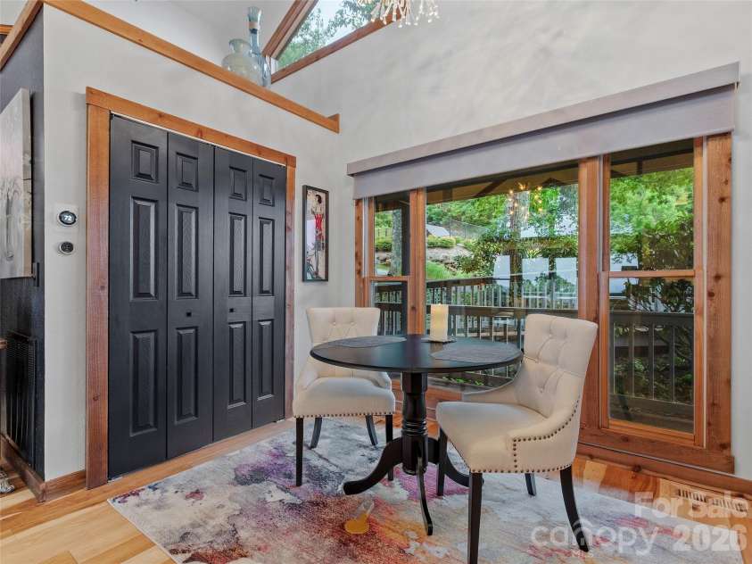 135 Club House Drive, Burnsville, NC 28714.  MLS# CAR4366066, YatesRealty ID 19014. 