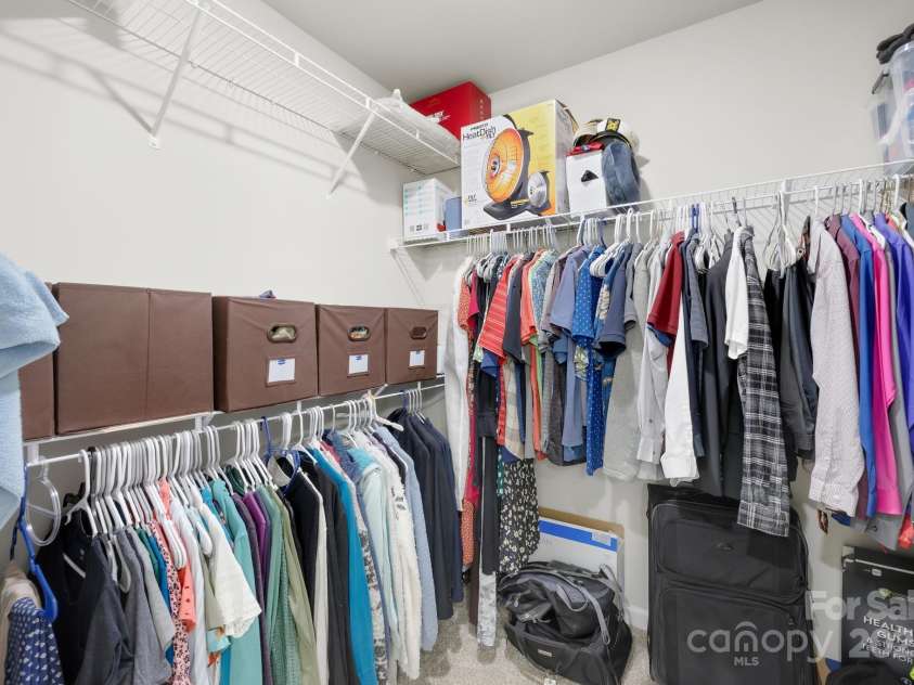 5204 Belstone Lane, Charlotte, NC 28215.  MLS# CAR4264366, YatesRealty ID 19016. Primary Walk-in Closet