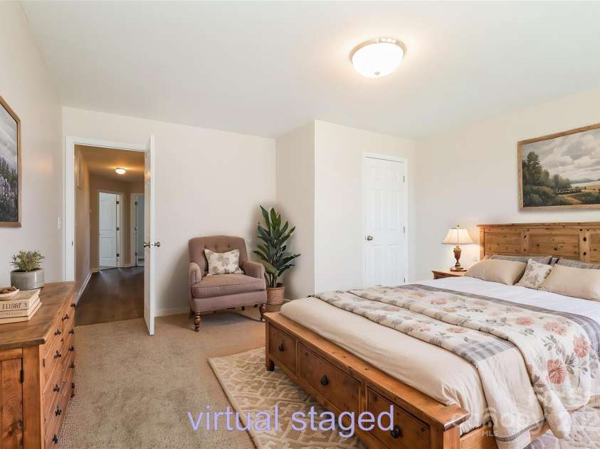 2327 Glenway Trail Court, Pineville, NC 28134.  MLS# CAR4257828, YatesRealty ID 19017. Bedroom 3