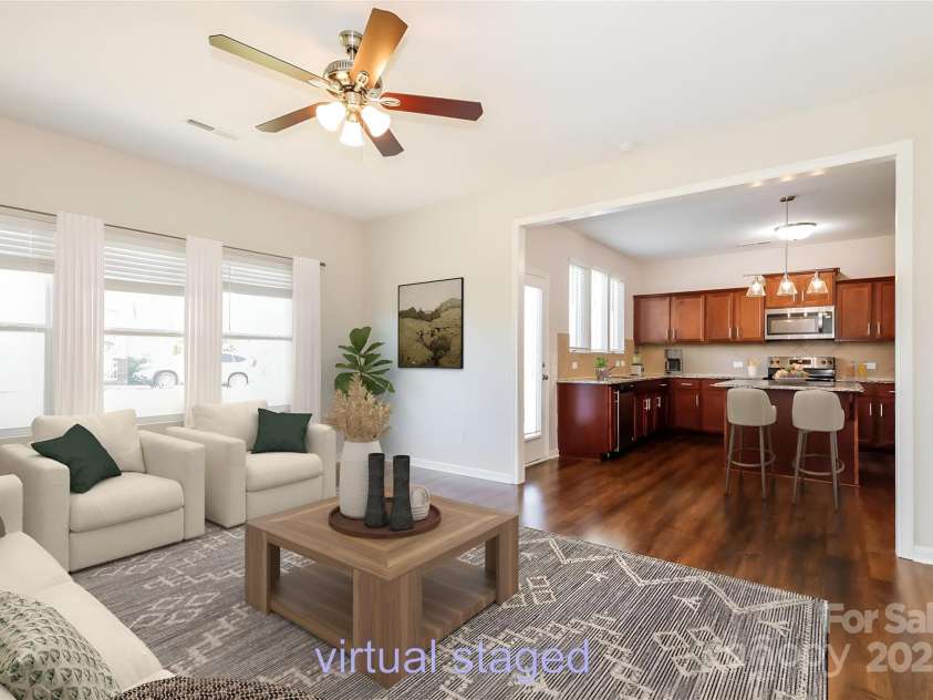 2327 Glenway Trail Court, Pineville, NC 28134.  MLS# CAR4257828, YatesRealty ID 19017. Great Room