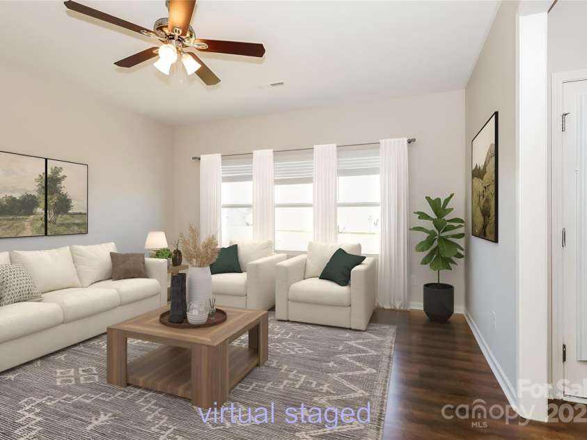 2327 Glenway Trail Court, Pineville, NC 28134.  MLS# CAR4257828, YatesRealty ID 19017. Great Room