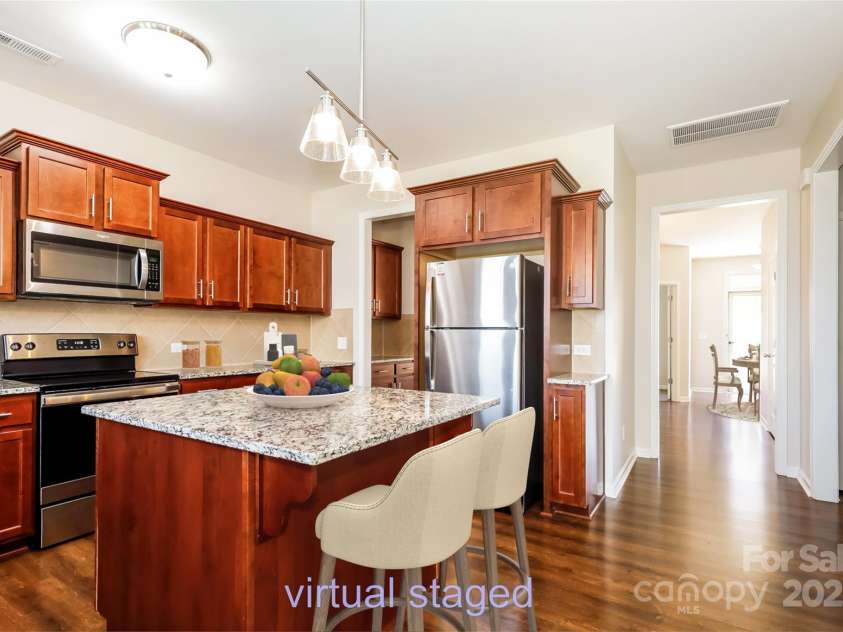 2327 Glenway Trail Court, Pineville, NC 28134.  MLS# CAR4257828, YatesRealty ID 19017. Kitchen