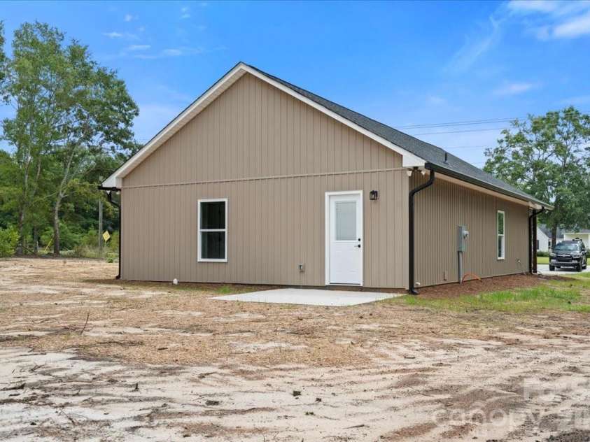 1139 Peach Orchard Road, Jefferson, SC 29718.  MLS# CAR4411057, YatesRealty ID 19019. 