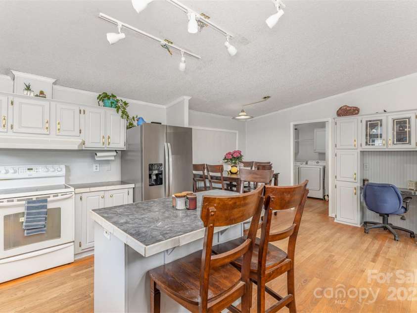 403 Carpenter Parker Lane, Rock Hill, SC 29730.  MLS# CAR4256895, YatesRealty ID 19019. 