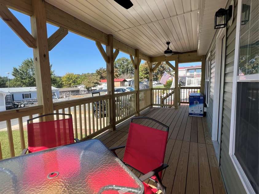 102 Elm Street, New London, NC 28127.  MLS# CAR4189794, YatesRealty ID 1902. 