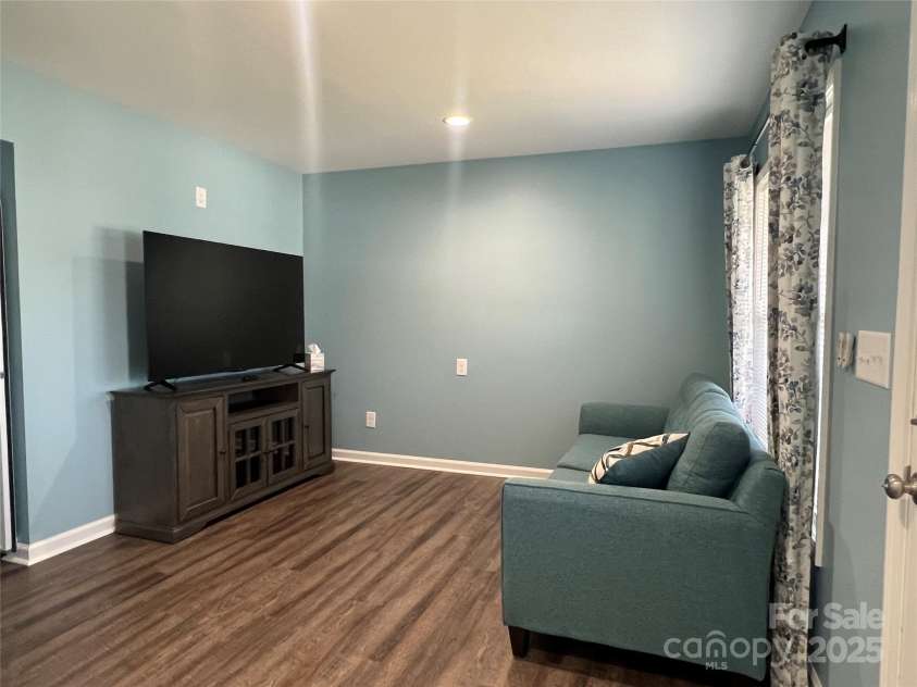102 Elm Street, New London, NC 28127.  MLS# CAR4189794, YatesRealty ID 1902. 