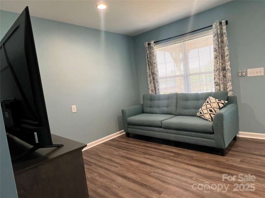 102 Elm Street, New London, NC 28127.  MLS# CAR4189794, YatesRealty ID 1902. 