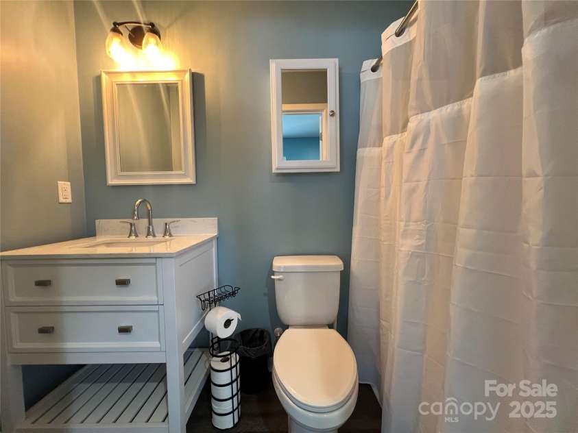 102 Elm Street, New London, NC 28127.  MLS# CAR4189794, YatesRealty ID 1902. 