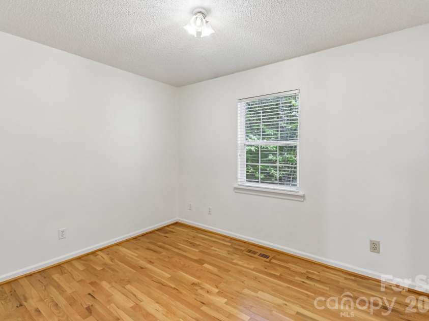 144 Mills Forest Lane, Mooresville, NC 28117.  MLS# CAR4377313, YatesRealty ID 19020. 