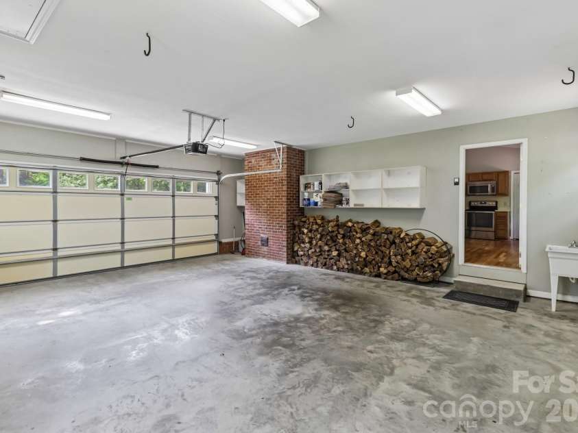 144 Mills Forest Lane, Mooresville, NC 28117.  MLS# CAR4377313, YatesRealty ID 19020. 