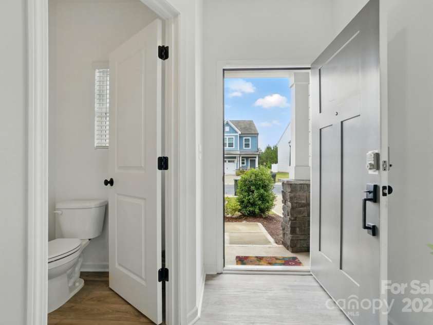 2018 Crooked Oak Lane, York, SC 29745.  MLS# CAR4260210, YatesRealty ID 19021. 