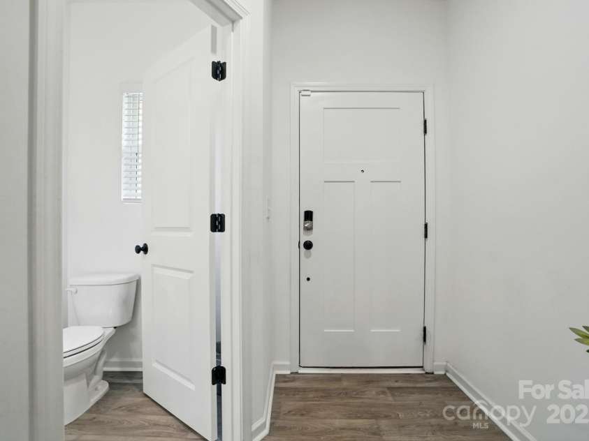 2018 Crooked Oak Lane, York, SC 29745.  MLS# CAR4260210, YatesRealty ID 19021. 