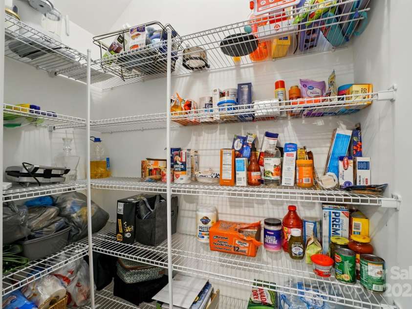 2018 Crooked Oak Lane, York, SC 29745.  MLS# CAR4260210, YatesRealty ID 19021. 