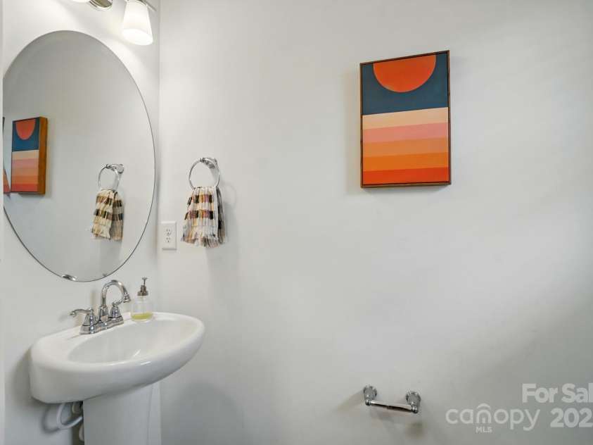 2018 Crooked Oak Lane, York, SC 29745.  MLS# CAR4260210, YatesRealty ID 19021. 