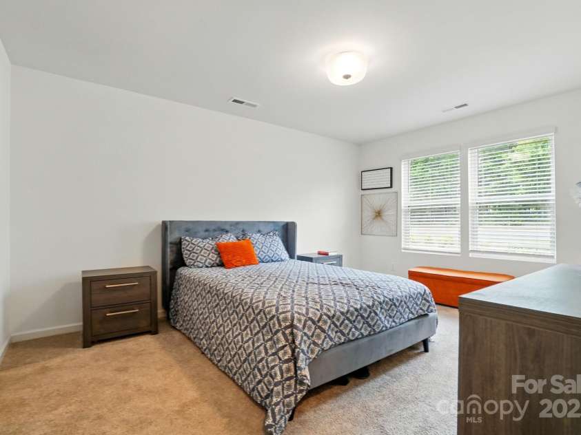 2018 Crooked Oak Lane, York, SC 29745.  MLS# CAR4260210, YatesRealty ID 19021. 