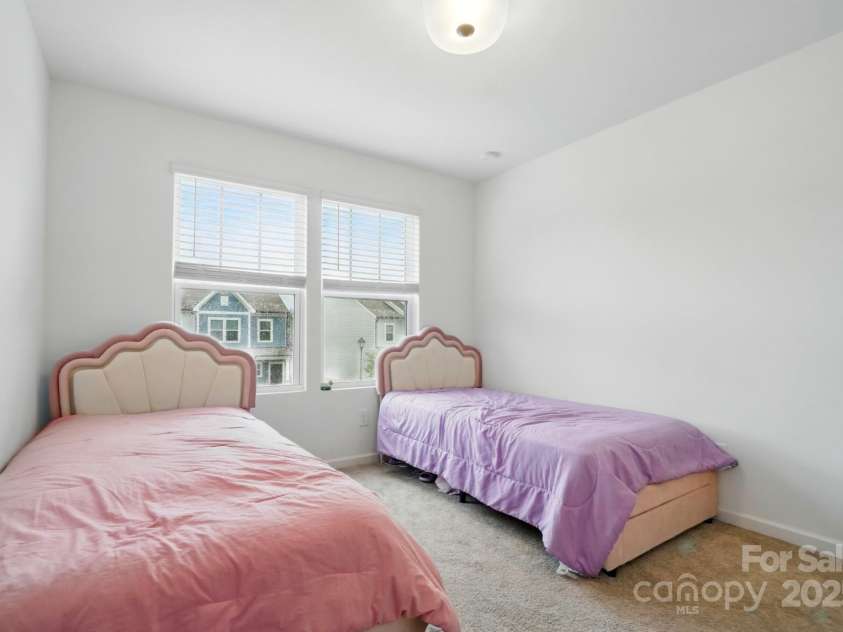 2018 Crooked Oak Lane, York, SC 29745.  MLS# CAR4260210, YatesRealty ID 19021. 