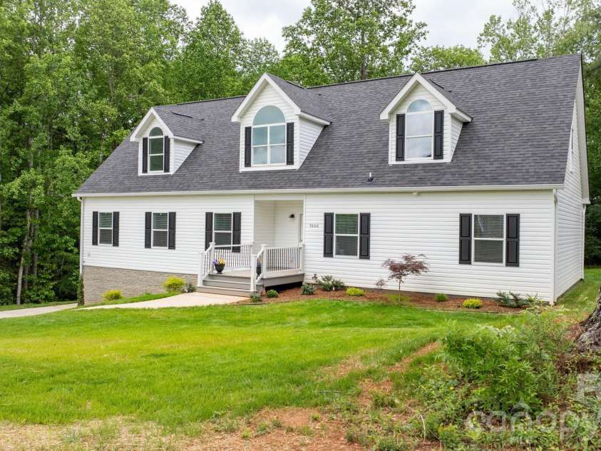 7006 Waterfront Place, Granite Falls, NC 28630.  MLS# CAR4377226, YatesRealty ID 19021. 