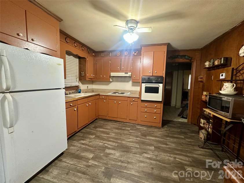 119 Stedman Road, Dallas, NC 28034.  MLS# CAR4375263, YatesRealty ID 19022. 
