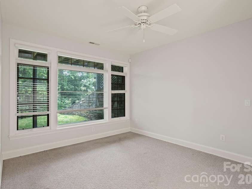 132 Berry Creek Drive, Flat Rock, NC 28731.  MLS# CAR4378684, YatesRealty ID 19023. 