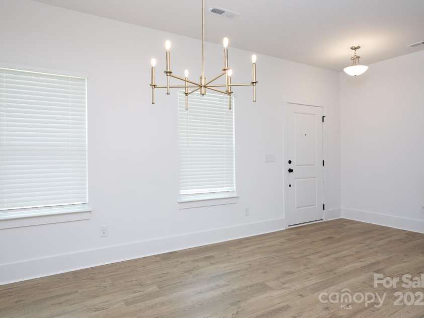 512 Beverly Circle, Charlotte, NC 28270.  MLS# CAR4267378, YatesRealty ID 19023. 