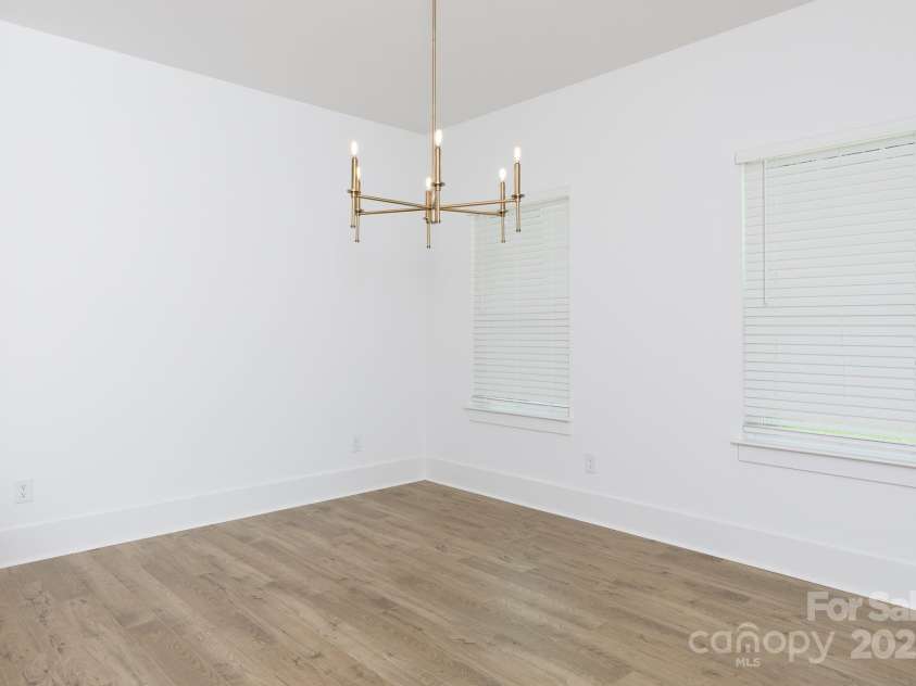 512 Beverly Circle, Charlotte, NC 28270.  MLS# CAR4267378, YatesRealty ID 19023. 