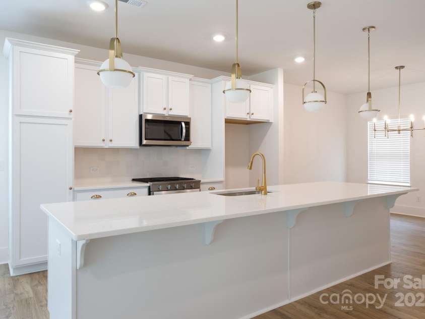 512 Beverly Circle, Charlotte, NC 28270.  MLS# CAR4267378, YatesRealty ID 19023. 