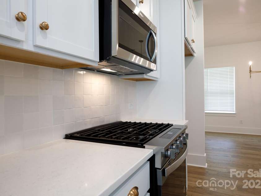 512 Beverly Circle, Charlotte, NC 28270.  MLS# CAR4267378, YatesRealty ID 19023. 