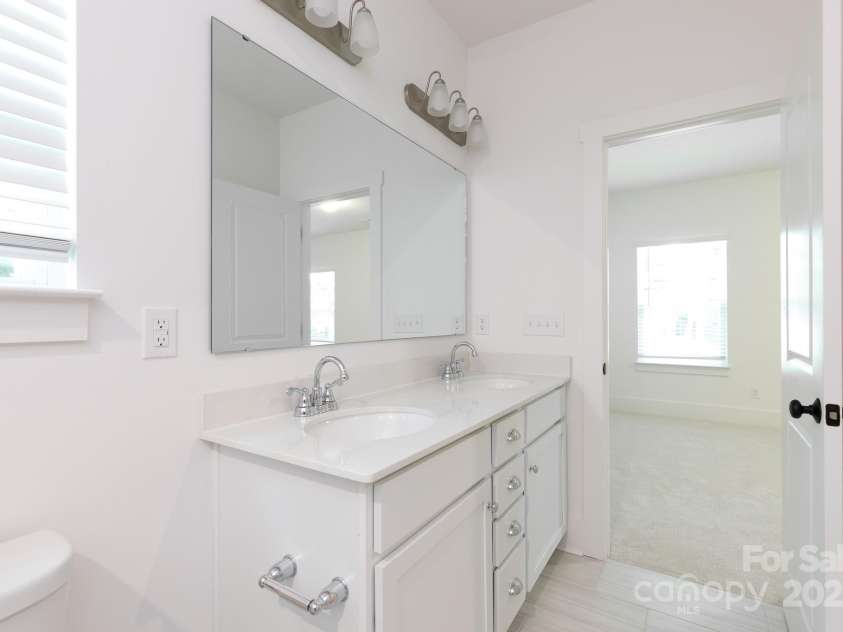 512 Beverly Circle, Charlotte, NC 28270.  MLS# CAR4267378, YatesRealty ID 19023. 