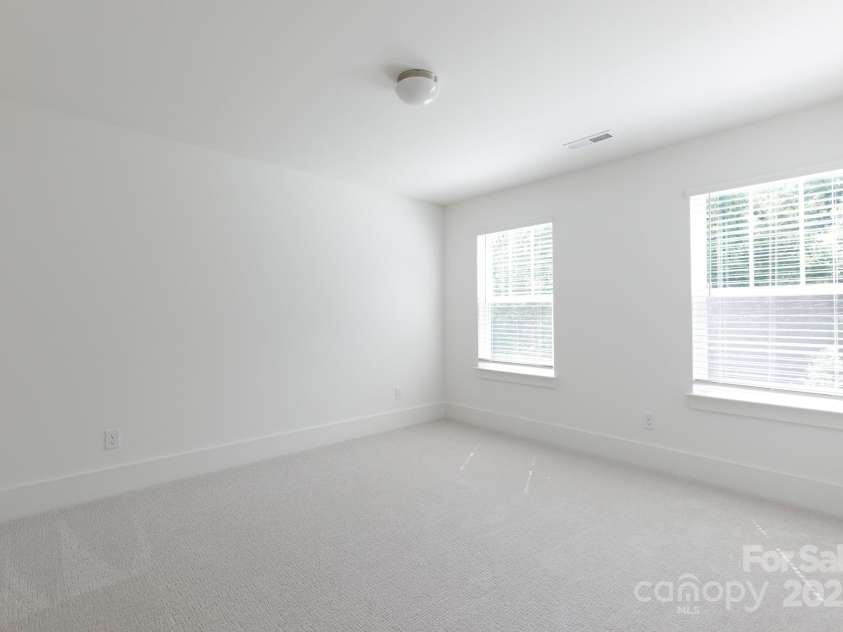 512 Beverly Circle, Charlotte, NC 28270.  MLS# CAR4267378, YatesRealty ID 19023. 