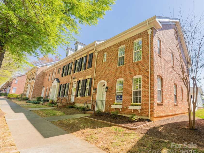 165 singleton Road, Mooresville, NC 28117.  MLS# CAR4240605, YatesRealty ID 19025. 