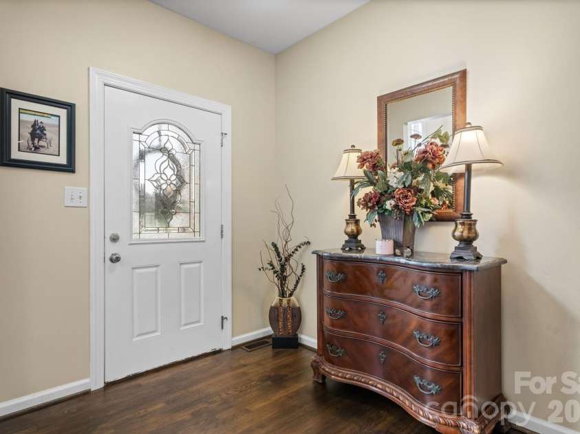 3992 Brickfield Street, Hickory, NC 28602.  MLS# CAR4402540, YatesRealty ID 19026. 