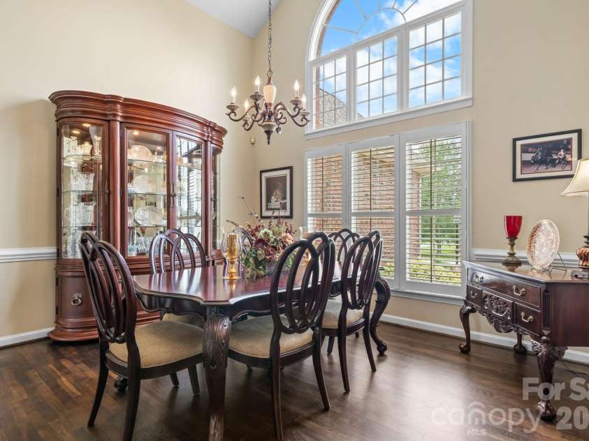 3992 Brickfield Street, Hickory, NC 28602.  MLS# CAR4402540, YatesRealty ID 19026. 