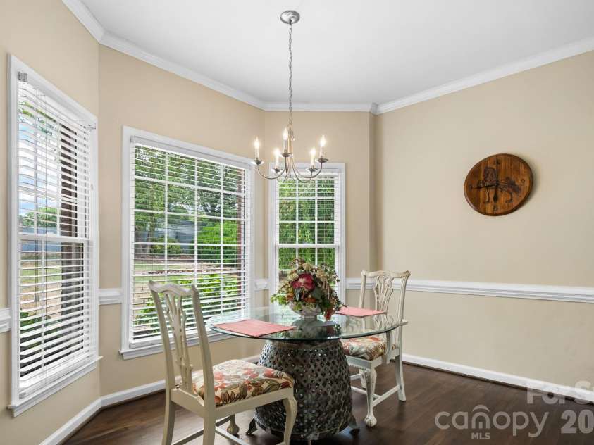 3992 Brickfield Street, Hickory, NC 28602.  MLS# CAR4402540, YatesRealty ID 19026. 