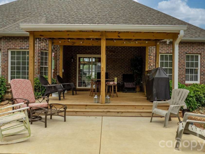 3992 Brickfield Street, Hickory, NC 28602.  MLS# CAR4402540, YatesRealty ID 19026. Back Porch