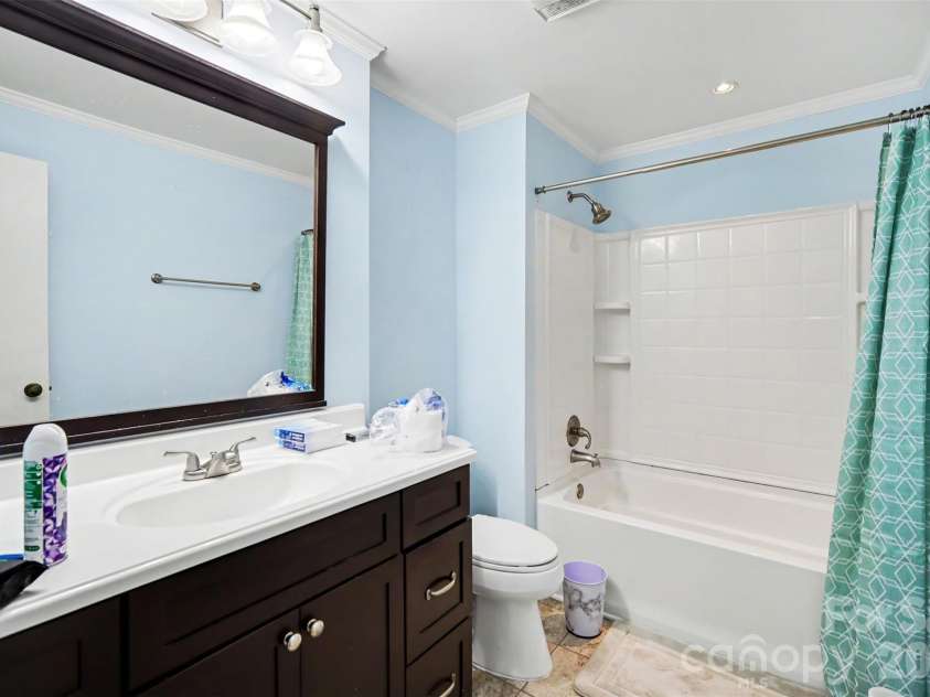 973 Surry Lane, Gastonia, NC 28054.  MLS# CAR4377740, YatesRealty ID 19027. Full bathroom