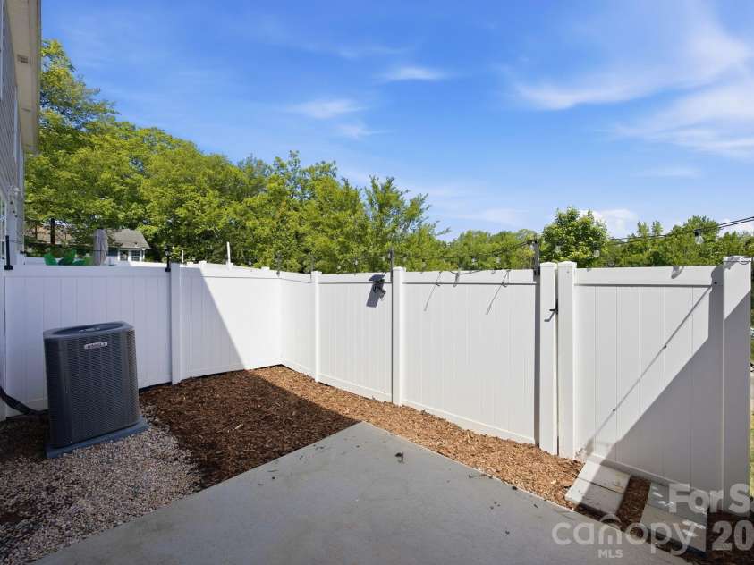 101 Wilkinson Court, Concord, NC 28025.  MLS# CAR4375987, YatesRealty ID 19028. 
