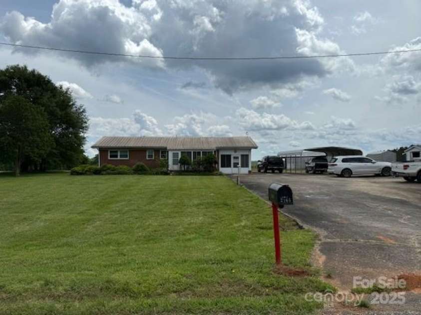 2165 McCraw Road, Mooresboro, NC 28114.  MLS# CAR4257162, YatesRealty ID 19028. 