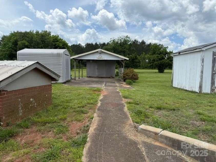 2165 McCraw Road, Mooresboro, NC 28114.  MLS# CAR4257162, YatesRealty ID 19028. 
